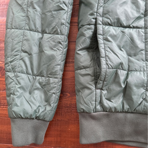 Patagonia Men’s Box Quilted Pullover - Picture 5 of 6